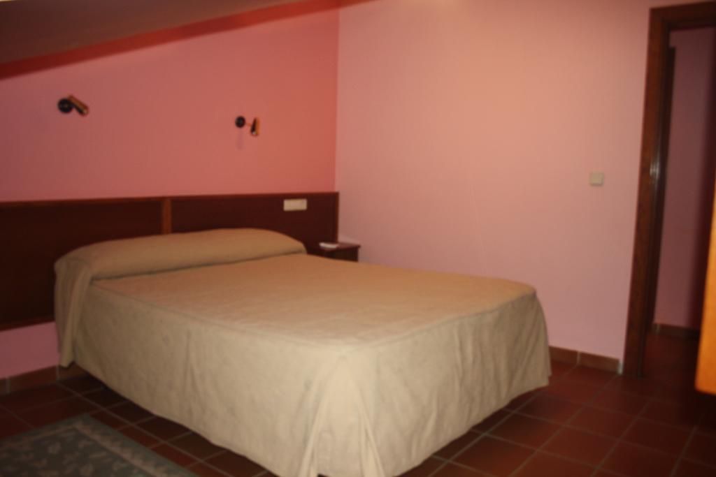 Apart-Hotel Selva Nevada La Virgen de la Vega Pokoj fotografie